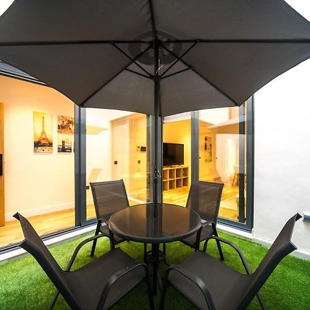 Seville Luxury Downtown Suite ภายนอก รูปภาพ