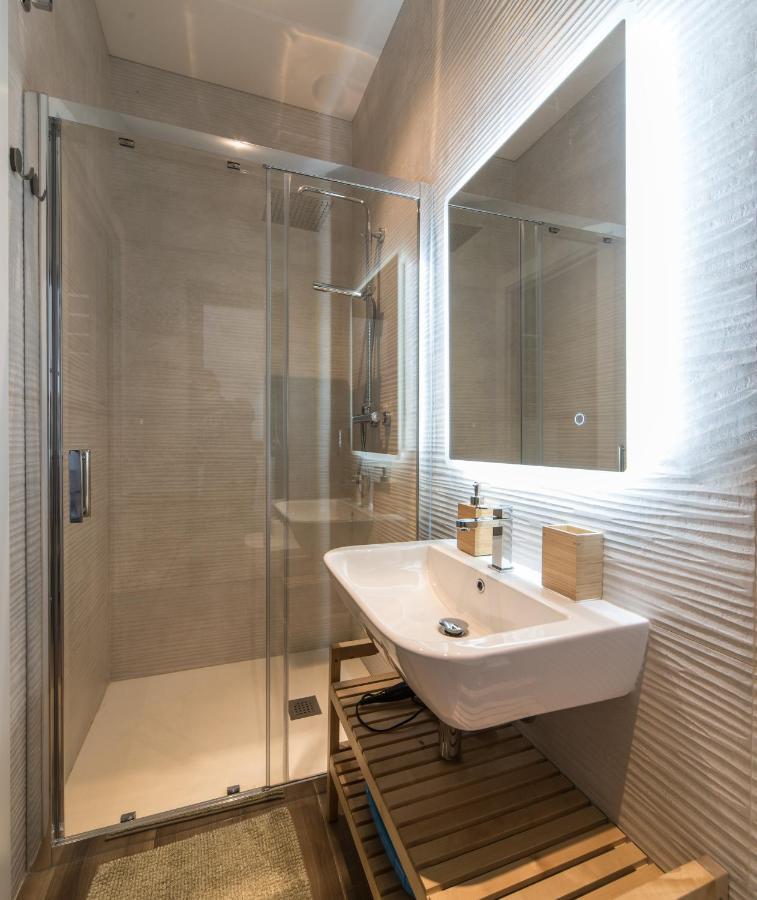 Seville Luxury Downtown Suite ภายนอก รูปภาพ
