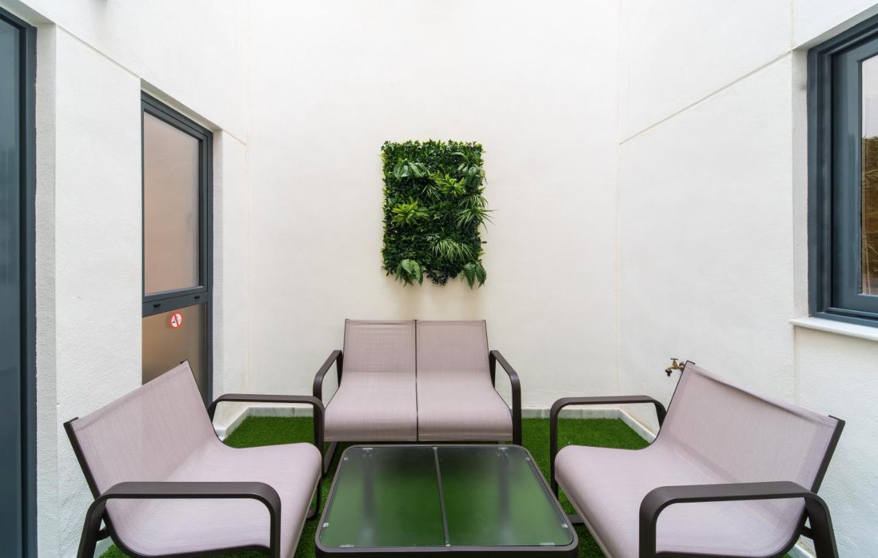 Seville Luxury Downtown Suite ภายนอก รูปภาพ